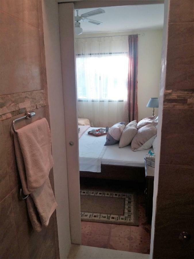 Marty Apartment Рогозница Екстериор снимка